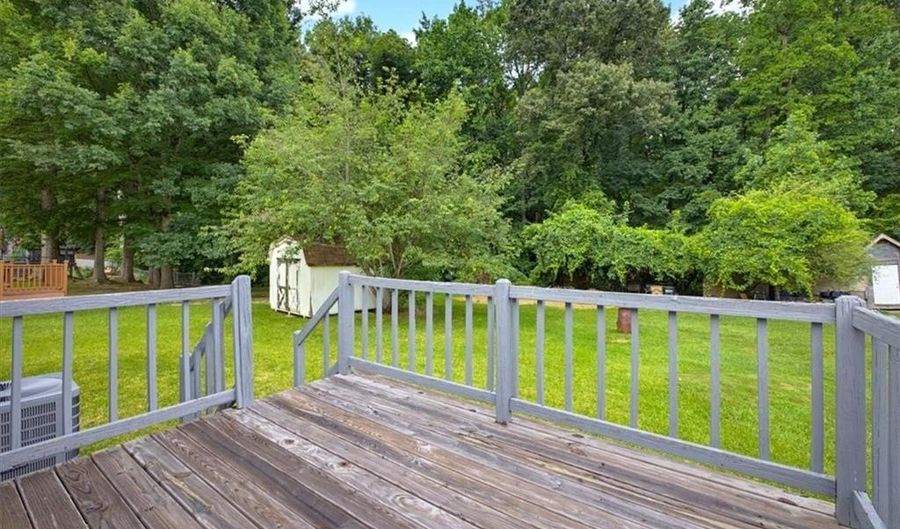5612 Pine Gate Dr, Atlanta, GA 30349 - 5 Beds, 3 Bath