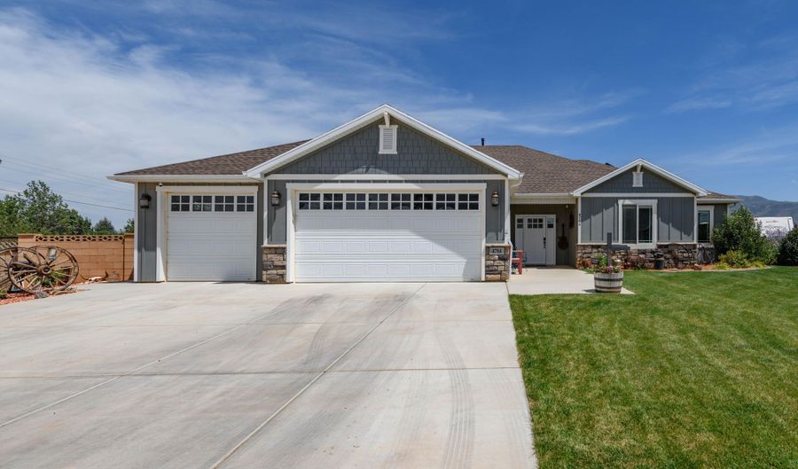 4784 N 2525, Cedar City, UT 84721 - 4 Beds, 2 Bath