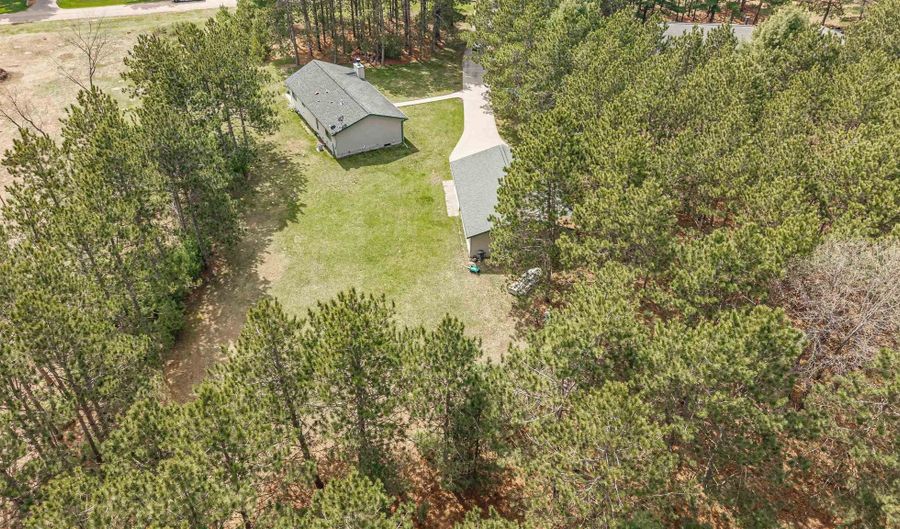 862 19th Dr, Arkdale, WI 54613 - 3 Beds, 3 Bath