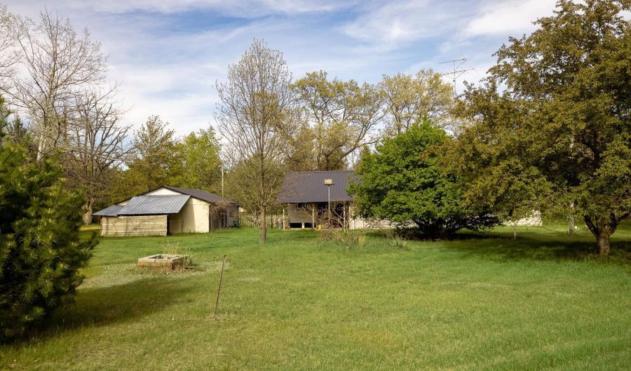 2145 11th Ave, Adams, WI 53910 - 3 Beds, 2 Bath