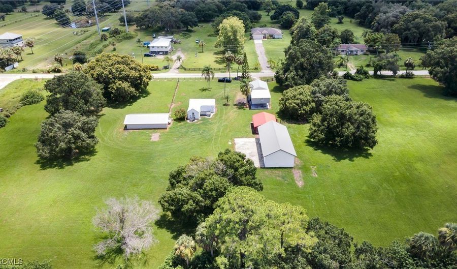 2950 Packinghouse Rd, Alva, FL 33920 - 3 Beds, 1 Bath
