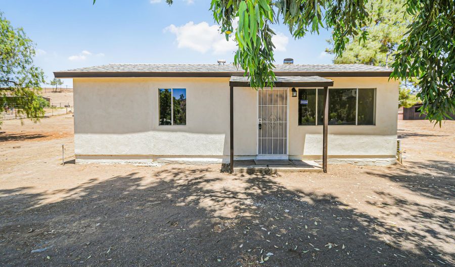 35339 Anthony Rd, Agua Dulce, CA 91390 - 2 Beds, 1 Bath