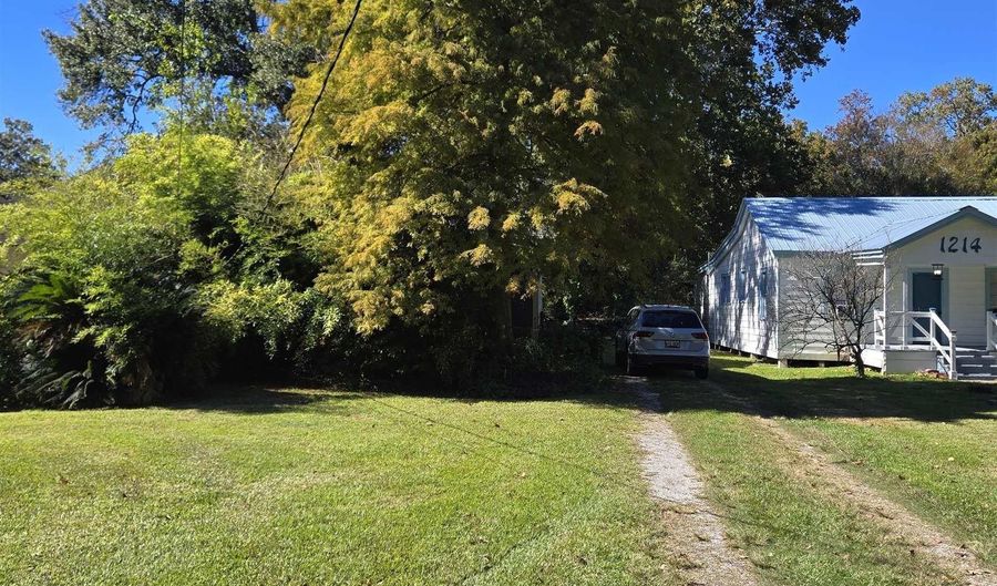 1224 Carter Ave, Baton Rouge, LA 70806 - 2 Beds, 1 Bath