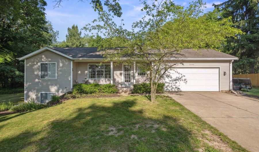 5949 Whitneyville Ave SE, Alto, MI 49302 - 4 Beds, 2 Bath