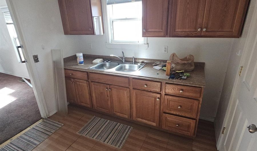 1110 Normal Ave, Burley, ID 83318 - 2 Beds, 1 Bath