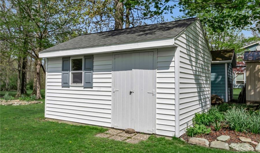 47 Terrylynn Dr, Angola, NY 14006 - 2 Beds, 2 Bath