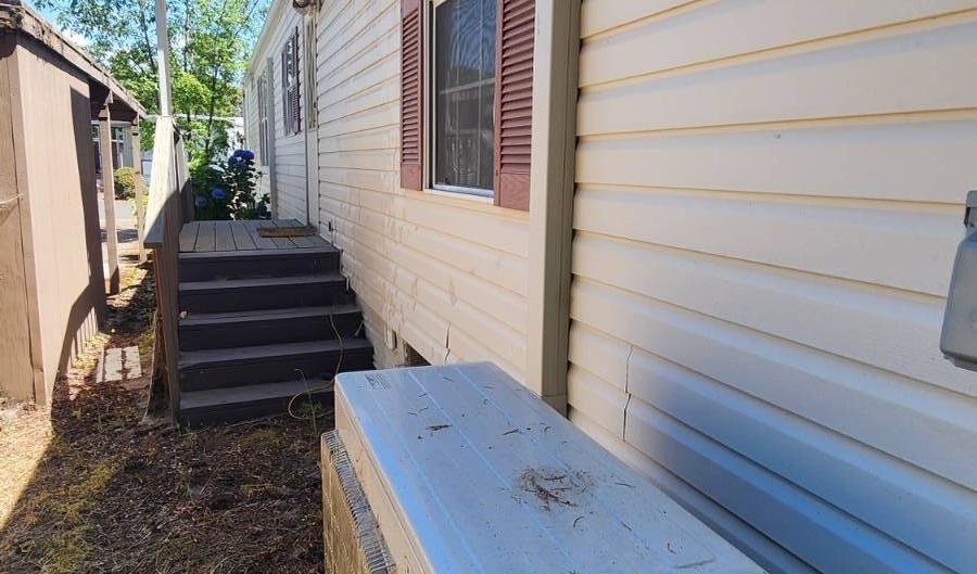 2150 Laura St 39, Springfield, OR 97477 - 2 Beds, 2 Bath