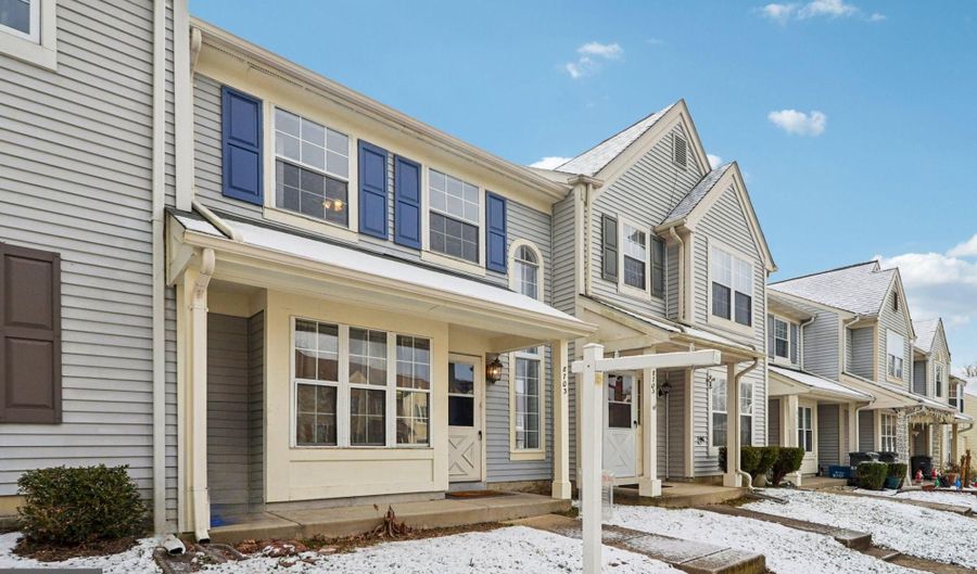 8703 VILLAGE GREEN Ct, Alexandria, VA 22309 - 3 Beds, 2 Bath