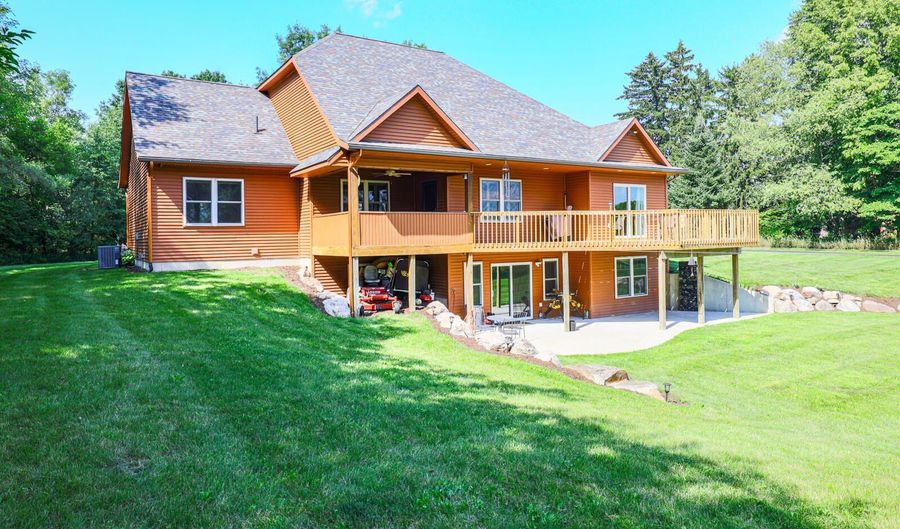 9434 84th St SE, Alto, MI 49302 - 4 Beds, 4 Bath