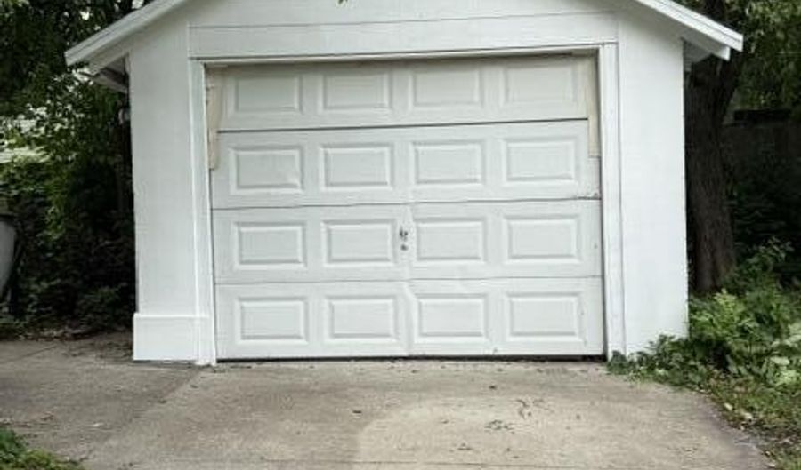 1202 Curtiss Ave, Ames, IA 50010 - 2 Beds, 2 Bath