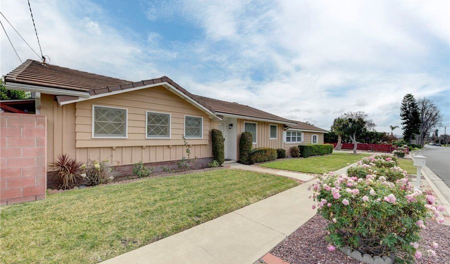 910 S 5th, Arcadia, CA 91006 - 3 Beds, 2 Bath