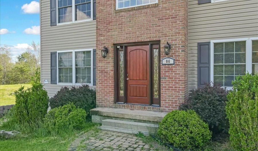 6 Reed Ct, Albrightsville, PA 18210 - 5 Beds, 4 Bath