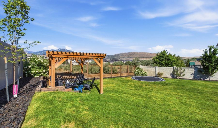 1632 W WIDGEON Ln, Bluffdale, UT 84065 - 7 Beds, 5 Bath