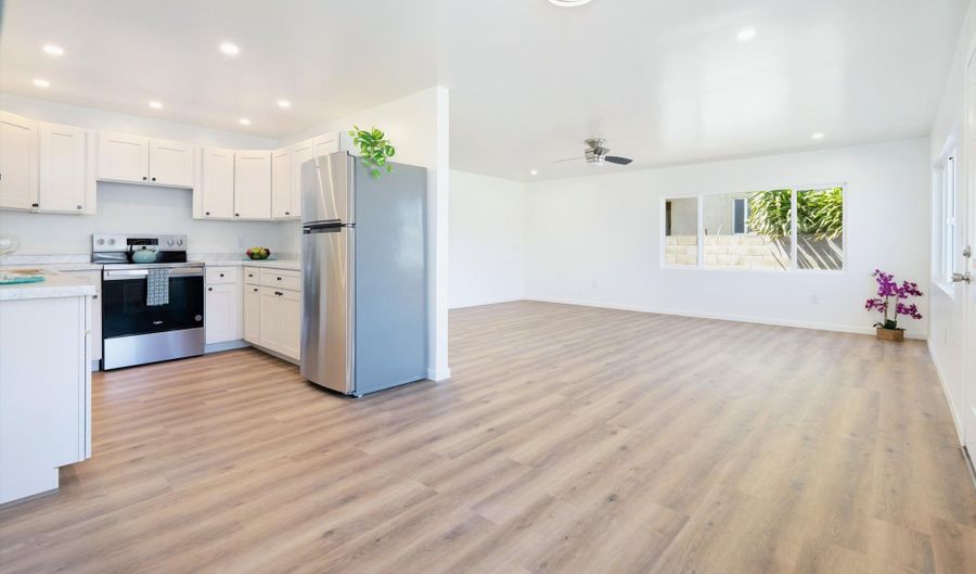 323 W Papa Ave, Kahului, HI 96732 - 3 Beds, 3 Bath