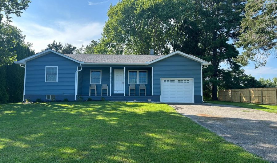 3949 LEIPSIC Rd, Dover, DE 19901 - 3 Beds, 2 Bath