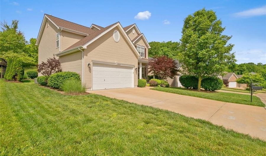1323 Woodside Dr, Arnold, MO 63010 - 4 Beds, 3 Bath