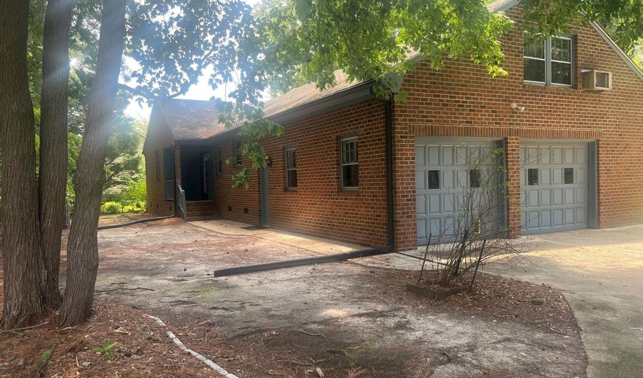 108 Matheson Dr, Ahoskie, NC 27910 - 3 Beds, 2 Bath