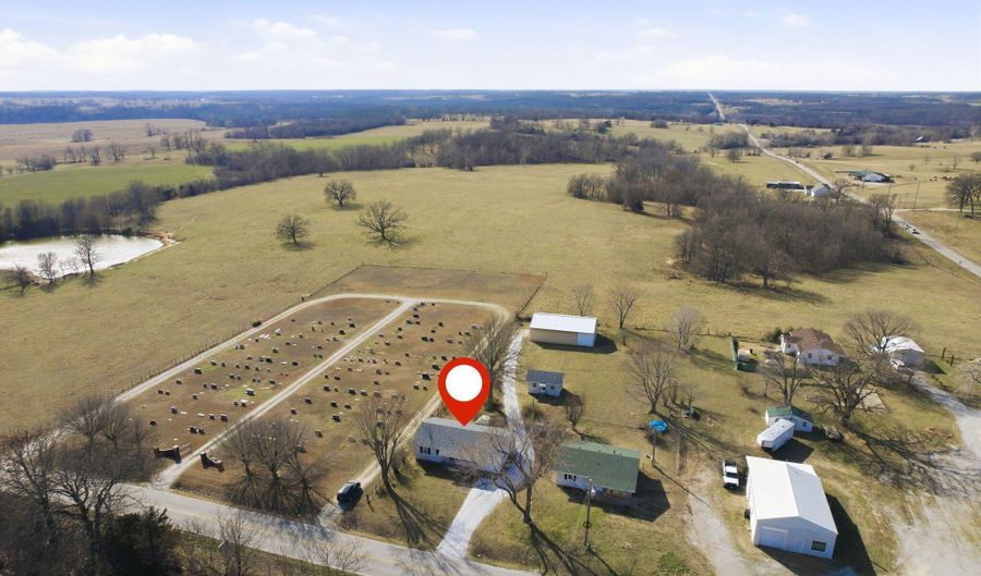 937 Missouri 245, Aldrich, MO 65601 - 2 Beds, 1 Bath