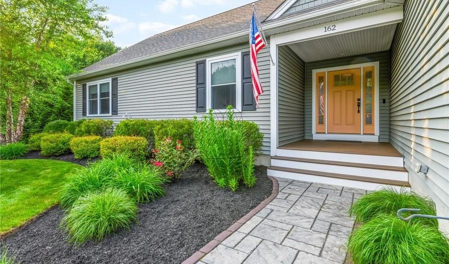 162 Pine Orchard Rd, Glocester, RI 02814 - 3 Beds, 3 Bath