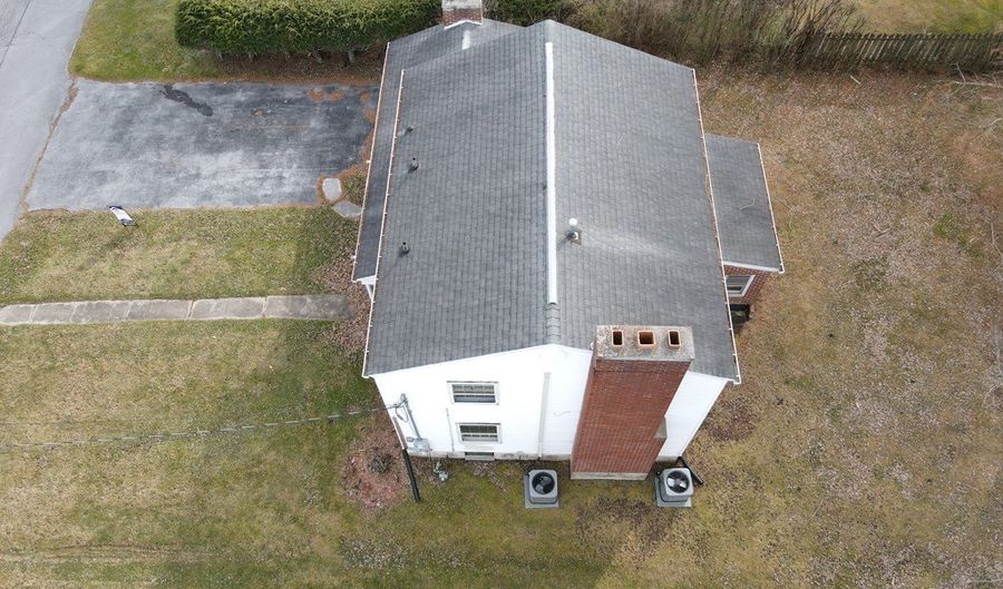 304 Plymouth St, Athens, WV 24712 - 4 Beds, 2 Bath
