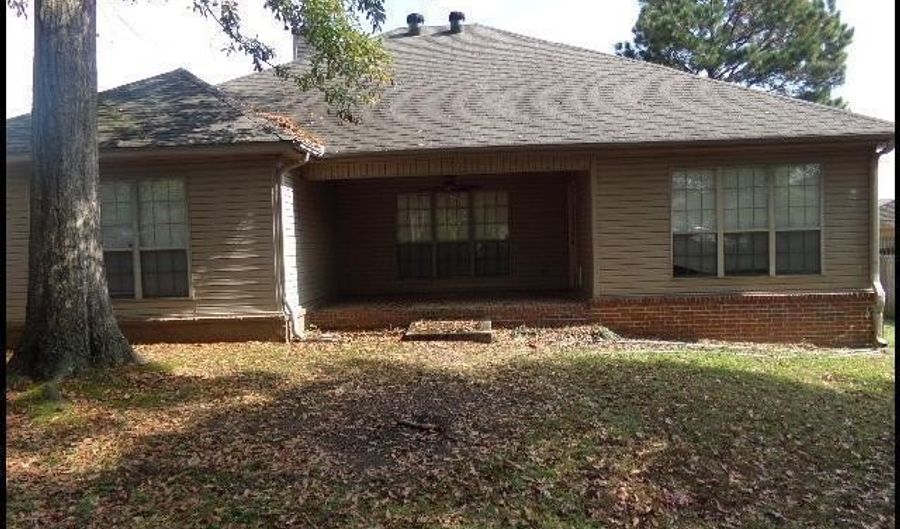 303 Hidden Meadows Dr, Benton, AR 72015 - 3 Beds, 2 Bath