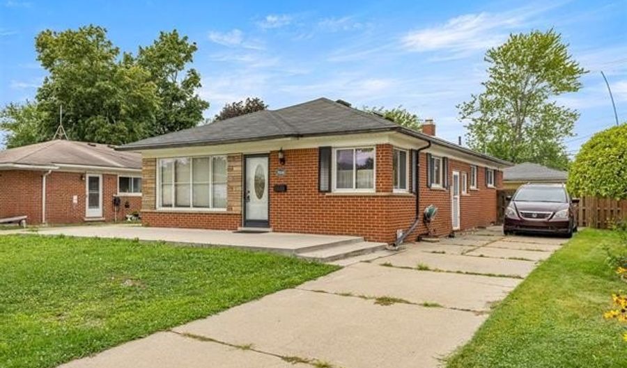 25542 W Warren St, Dearborn Heights, MI 48127 - 3 Beds, 2 Bath