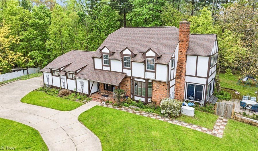 6453 Old Woods Rd, Ashtabula, OH 44004 - 4 Beds, 3 Bath