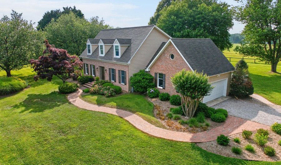 718 WHITEHALL BEACH Rd, Annapolis, MD 21409 - 3 Beds, 3 Bath