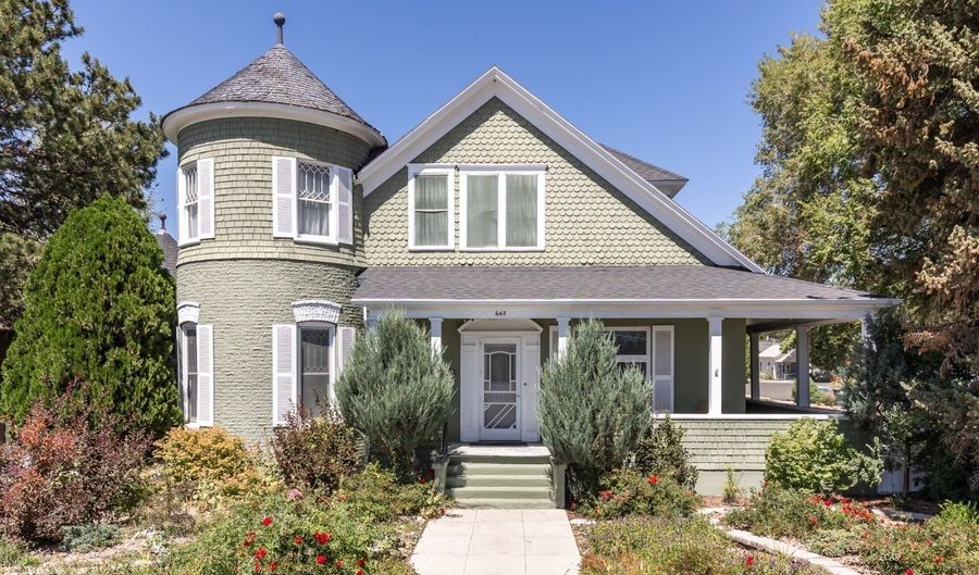 643 Court St, Elko, NV 89801 - 7 Beds, 6 Bath