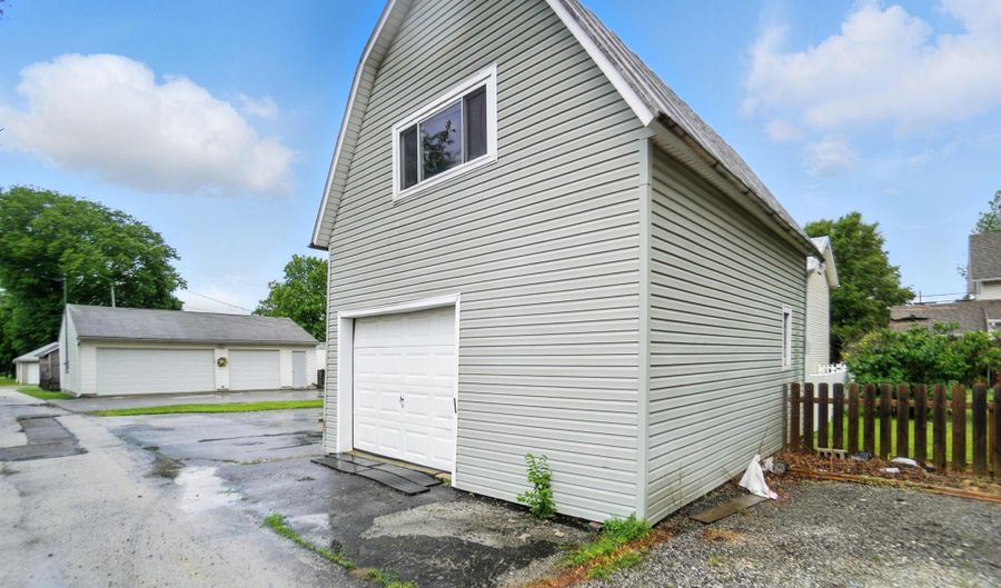 309 E Main Cross St, Arlington, OH 45814 - 4 Beds, 2 Bath