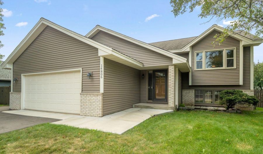 14806 Hallmark Dr, Apple Valley, MN 55124 - 5 Beds, 3 Bath