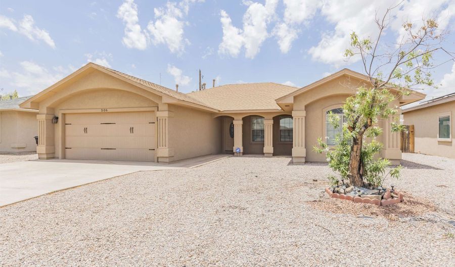 306 Santa Fe Dr, Alamogordo, NM 88310 - 3 Beds, 2 Bath