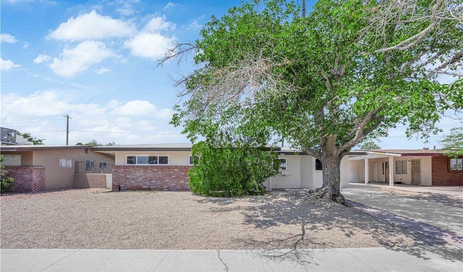 1317 Pyramid Dr, Las Vegas, NV 89108 - 4 Beds, 2 Bath