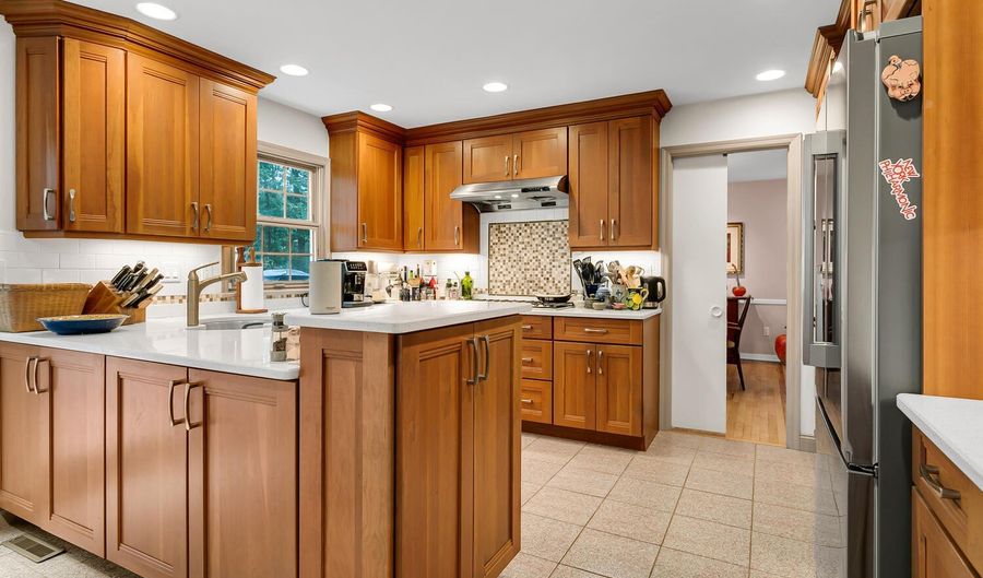44 Tall Tree Rd, Middletown, NJ 07748 - 4 Beds, 3 Bath