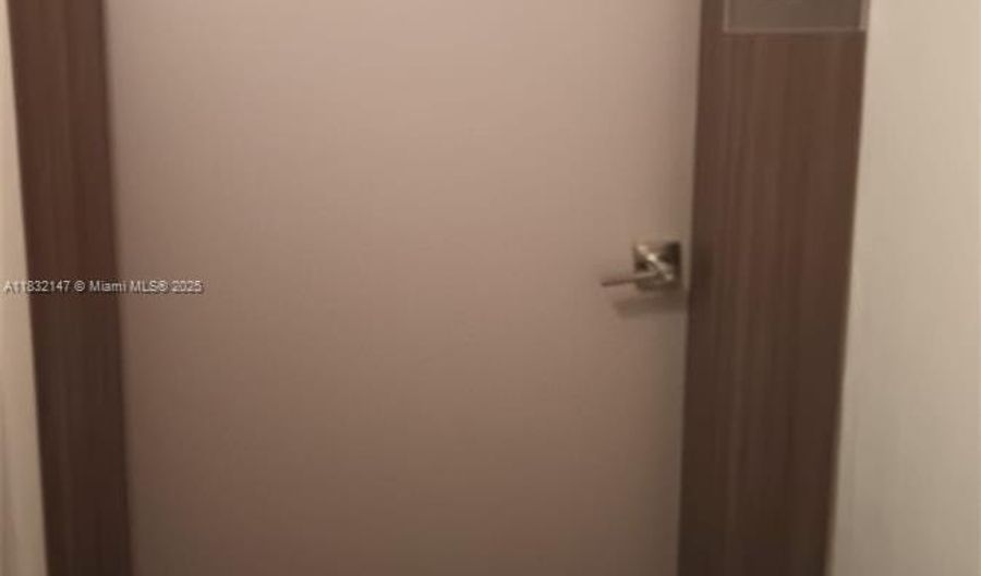 3731 N Country Club Dr 321, Aventura, FL 33180 - 2 Beds, 2 Bath