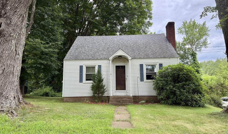 7 Aspinall Dr, Andover, CT 06232 - 4 Beds, 1 Bath