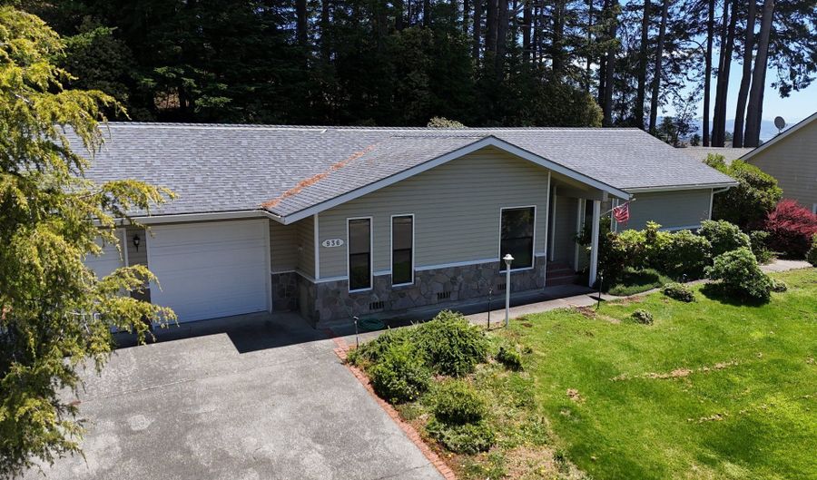 936 HELEN Ln, Brookings, OR 97415 - 3 Beds, 2 Bath