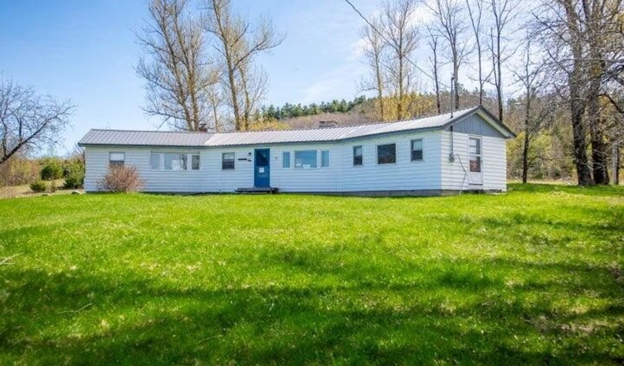 715 Great Pond Rd, Aurora, ME 04408 - 3 Beds, 0 Bath