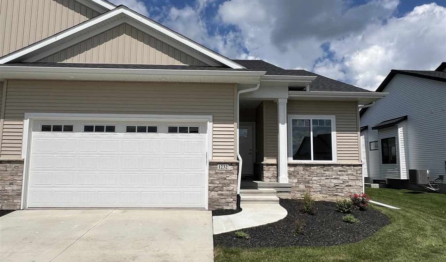 1232 Berkshire Ln, North Liberty, IA 52317 - 4 Beds, 3 Bath