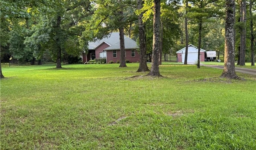 3414 Pecan Grove Pl, Alma, AR 72921 - 3 Beds, 2 Bath