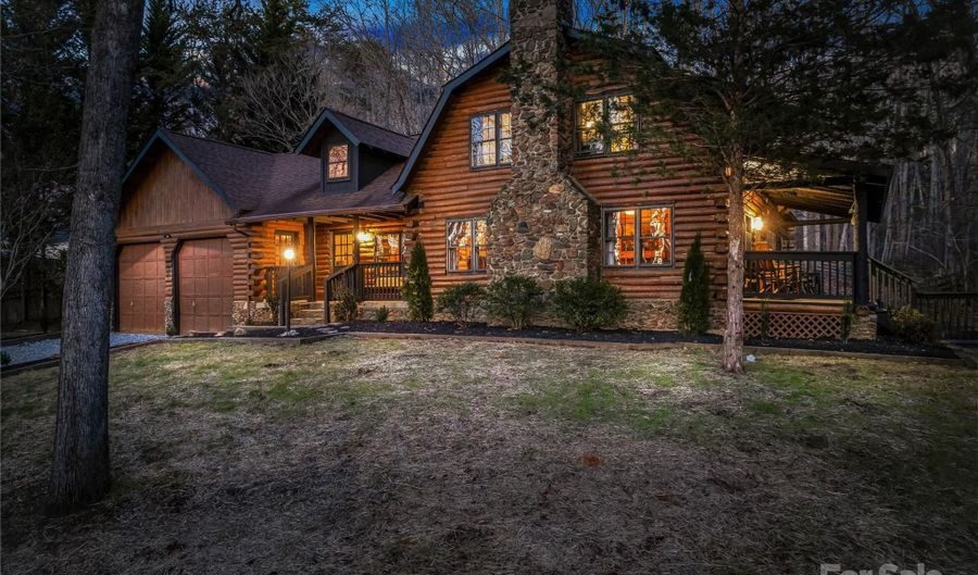 16 Decker Dr, Asheville, NC 28803 - 4 Beds, 3 Bath