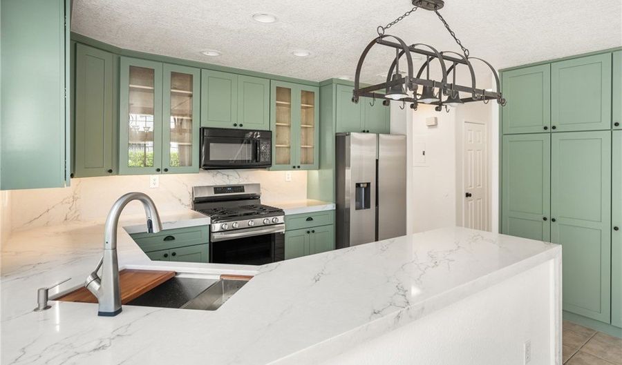 54 Tamarac Pl, Aliso Viejo, CA 92656 - 3 Beds, 3 Bath