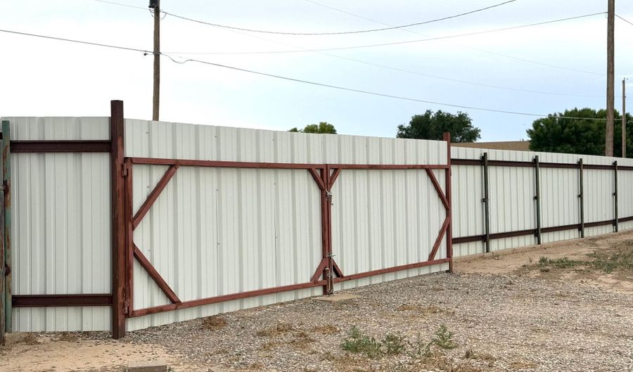 1002 Painted Pony Ln, Artesia, NM 88210 - 3 Beds, 3 Bath