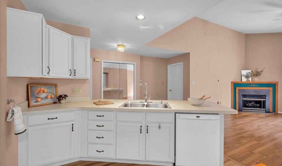 29 MELONY, Blackwood, NJ 08012 - 2 Beds, 2 Bath