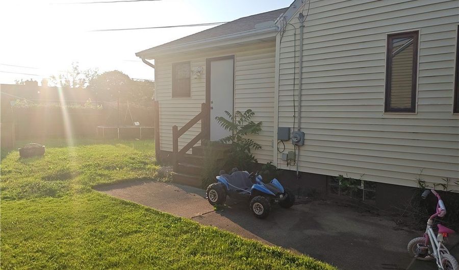 3211 Latimer Ave, Ashtabula, OH 44004 - 3 Beds, 2 Bath