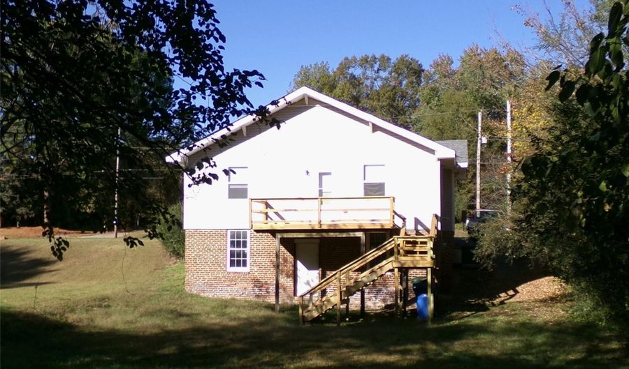 1126 Pee Dee Ave, Albemarle, NC 28001 - 3 Beds, 1 Bath