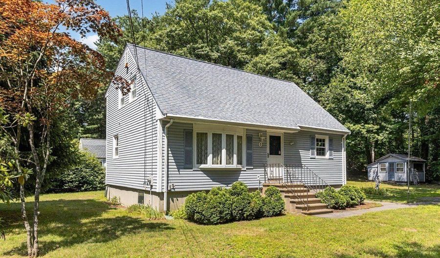 1 Ridgeway Ave, Billerica, MA 01821 - 5 Beds, 2 Bath
