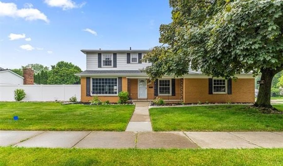 18607 Colonial Ct, Allen Park, MI 48101 - 4 Beds, 3 Bath