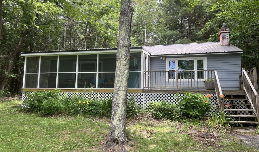 40 N Lake Way, Becket, MA 01223 - 2 Beds, 1 Bath