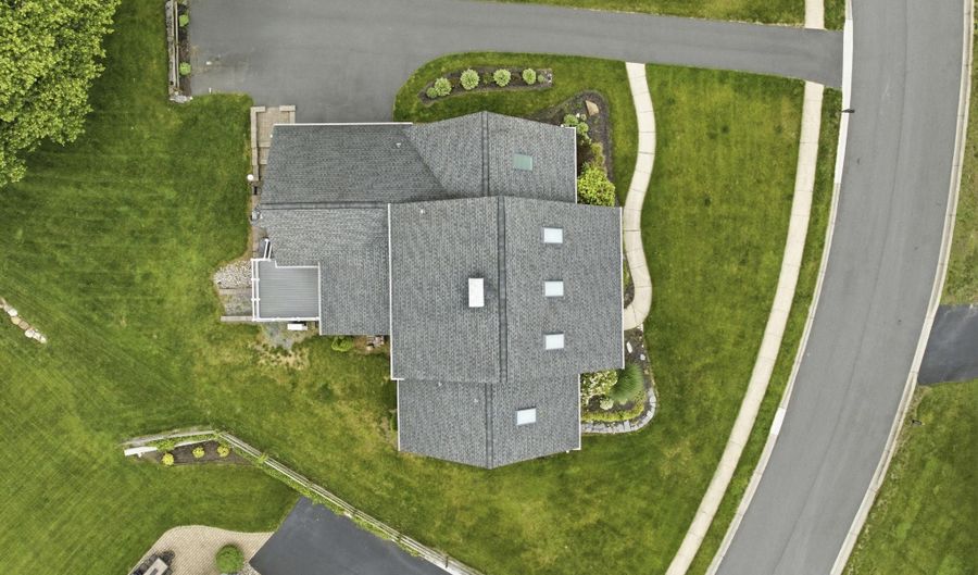 736 LETITIA Dr, Hockessin, DE 19707 - 5 Beds, 3 Bath
